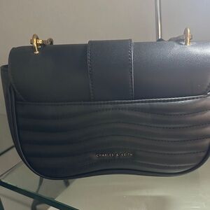 Charles & Keith Black Wave-Pattern Shoulder Bag